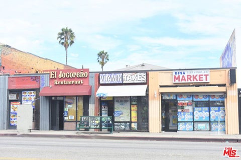 Photo of 904 N Western Avenue, Los Angeles, CA 90029 (MLS # 26985251)