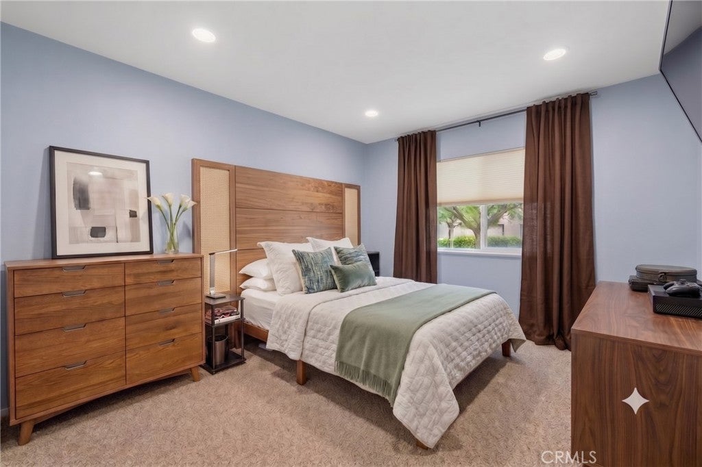1346 E Hillcrest 40