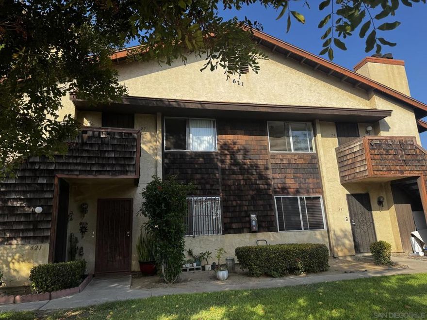 This 2nd-floor unit is perfect for first time owner or investor, full laundry closet, private patio with storage closet, large living room with fireplace, ceiling fan. Spacious bedrooms. Convenient assigned parking in front of the unit. Convenient location to shopping, freeway 805
