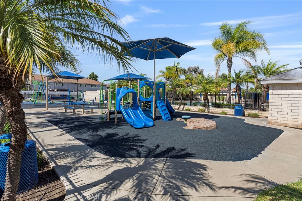 Huntington Continental (HCON) - Residential