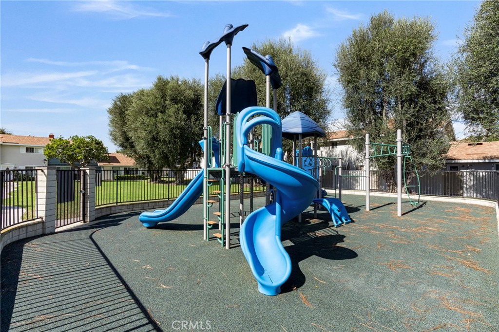 Huntington Continental (HCON) - Residential