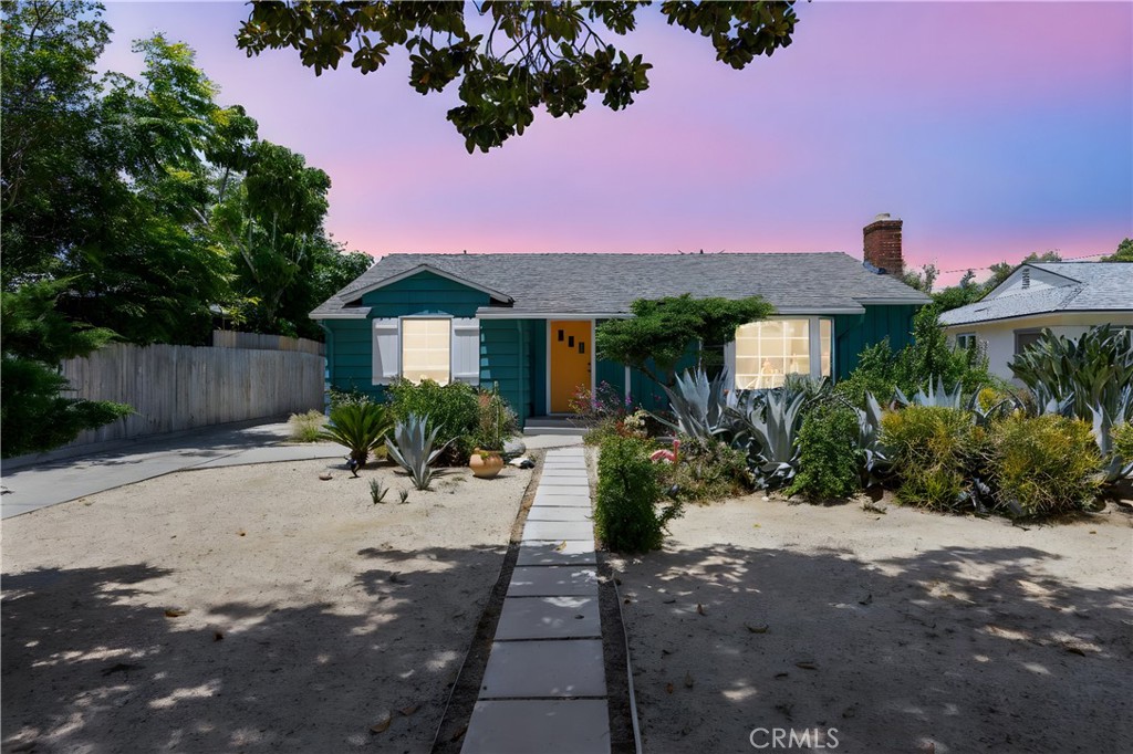 2314 Poinsettia Street