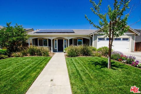 Photo of 6014 Samuelson Street, Bakersfield, CA 93313 (MLS # 26831869)
