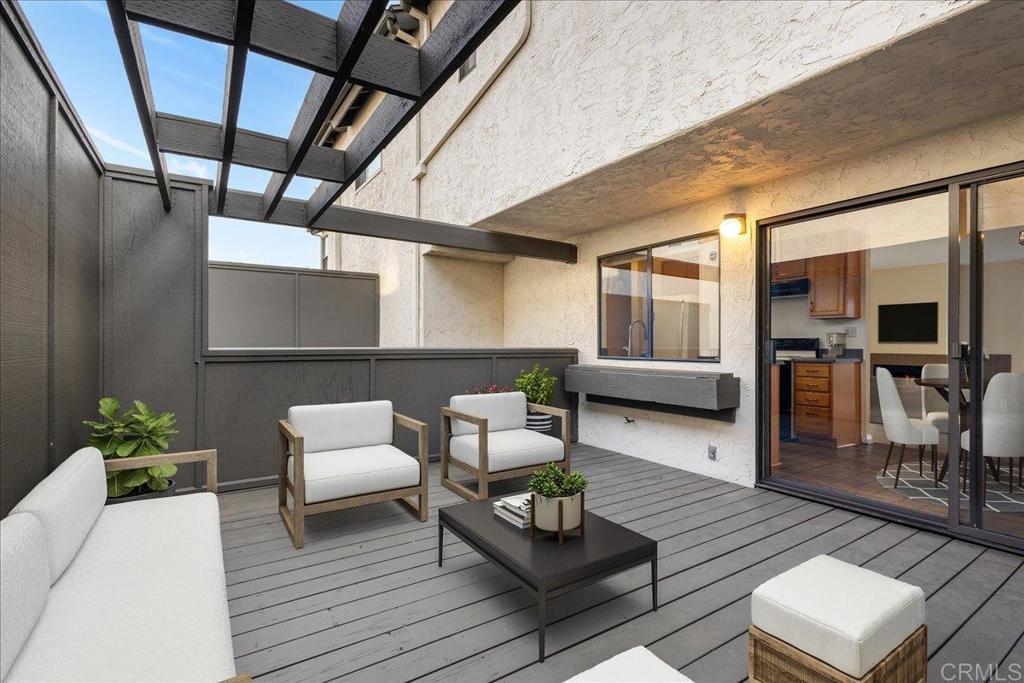 1280 River Vista Row 122