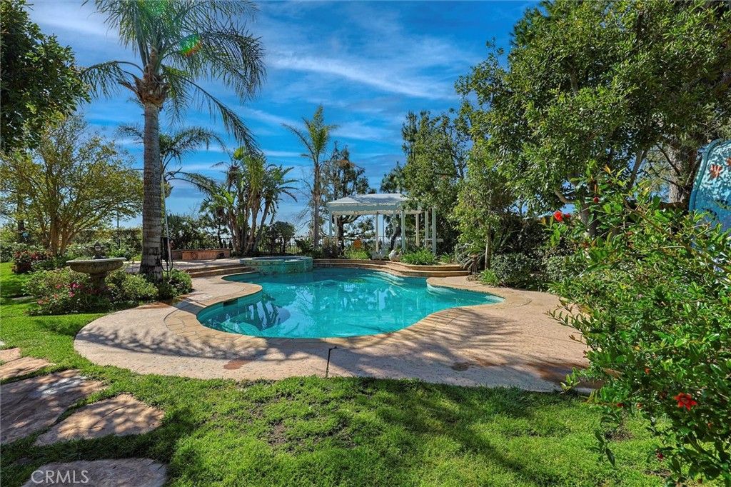 Photo of 17816 Tuscan Drive, Granada Hills, CA 91344 (MLS # SR25080393)
