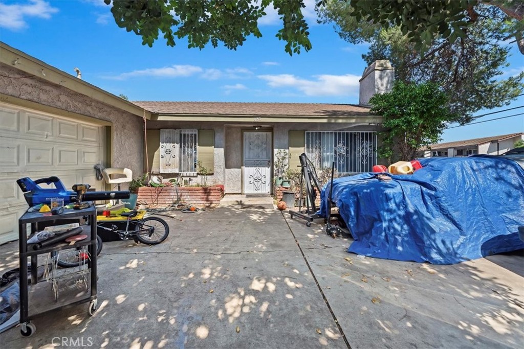 Properties 3 435 Leverett Avenue