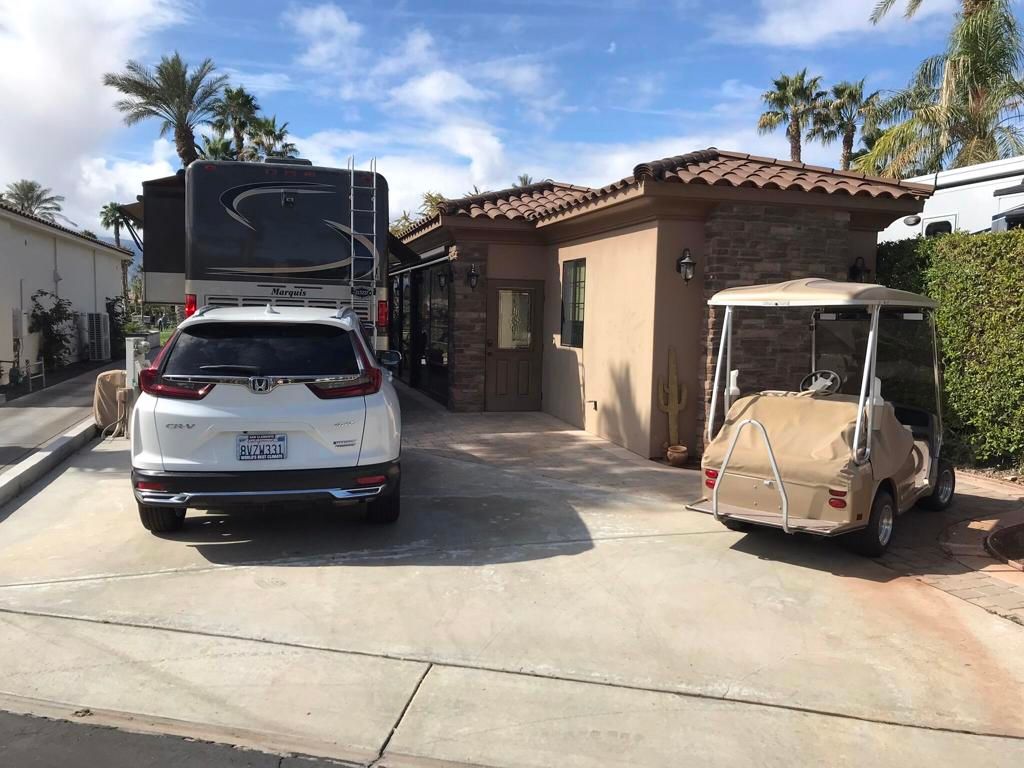 listing image 130724084455864325718