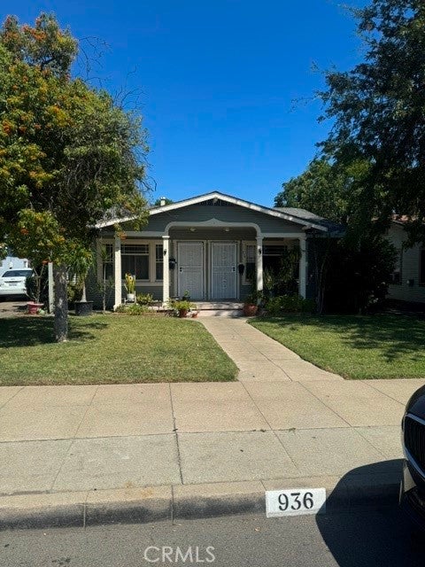 936 N Laurel