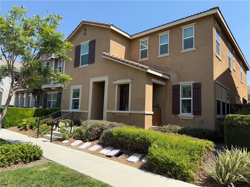 Welcome to this beautiful 5-bedroom, 3-bathroom turnkey home located in the desirable Preserve community of Chino. Enjoy easy parking and access to top-tier 3 HOA amenities including a swimming pool, gym, BBQ area, playground, and a fully equipped catering kitchen — perfect for entertaining family and friends. This spacious home features an open layout with soaring high ceilings and abundant natural light. The main level includes a convenient in-law suite with a private bathroom, a large chef’s kitchen with generous counter space, a spacious dining area, and a bright living room with extended ceilings for a grand feel. Upstairs, you’ll find three additional bedrooms, each with a walk-in closet, plus a large loft ideal for entertainment or relaxation. The luxurious master suite boasts a sizable walk-in closet, double sinks, a soaking tub, and a separate stand-up shower. Bright, airy, and well-maintained, this home offers comfort and style in a family-friendly neighborhood with excellent facilities.