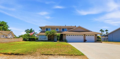 Photo of 11518 RANGE VIEW RD, Jurupa Valley, CA 91752 (MLS # IV26182458)