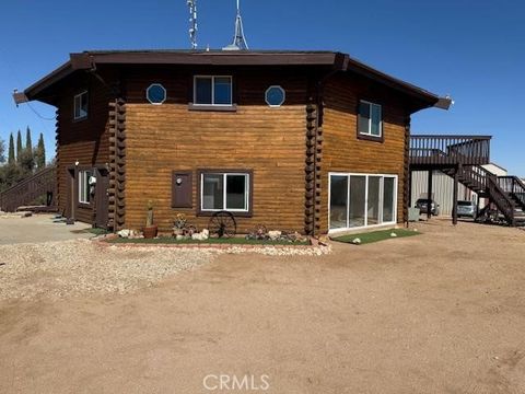 Photo of 10328 El Centro Rd, Oak Hills, CA 92344 (MLS # HD25226811) Photo of 10328 El Centro Rd, Oak Hills, CA 92344 (MLS # HD25226811)