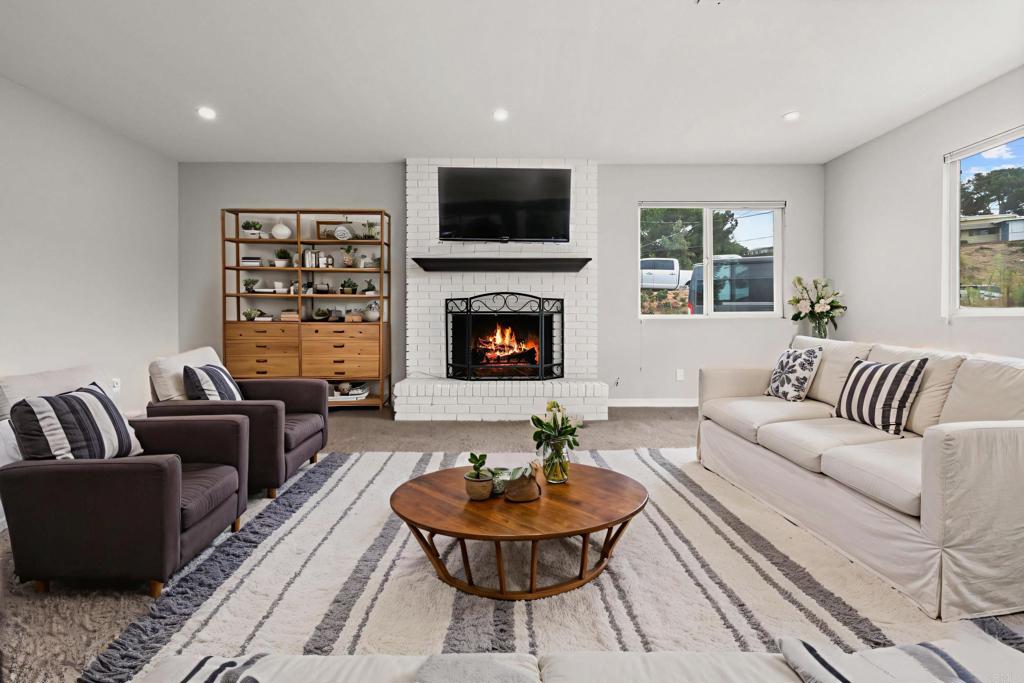 12166 Saddle Rock Road