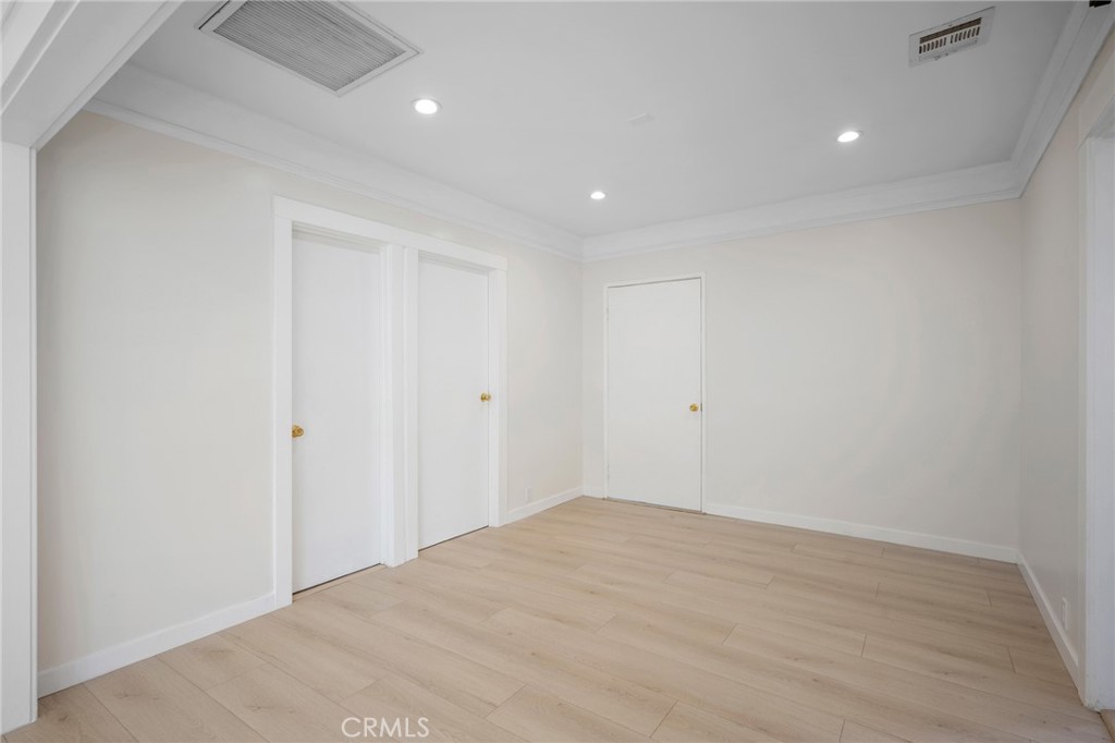 Not Applicable-105 - Residential Lease