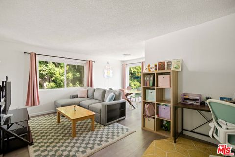 964 Larrabee Street 202 West Hollywood CA 90069