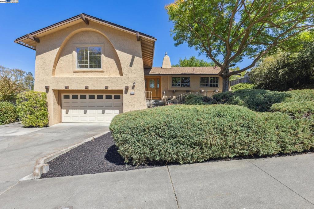 PLEASANTON HGTS - Residential