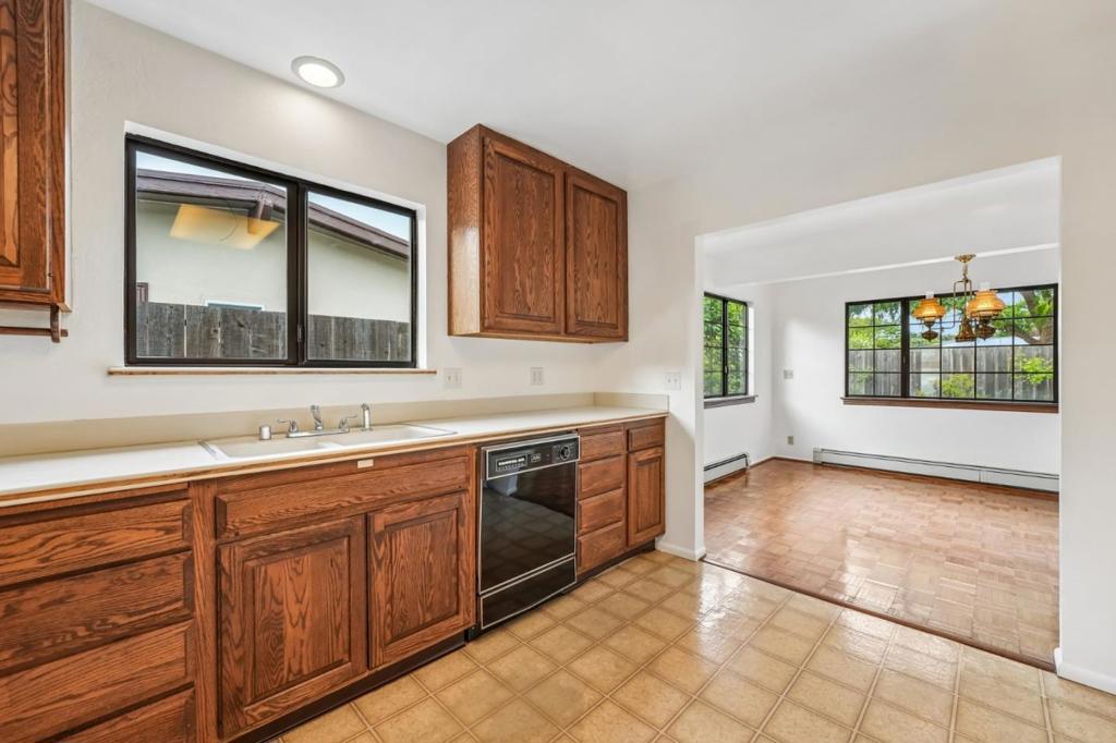 640 Galerita Way