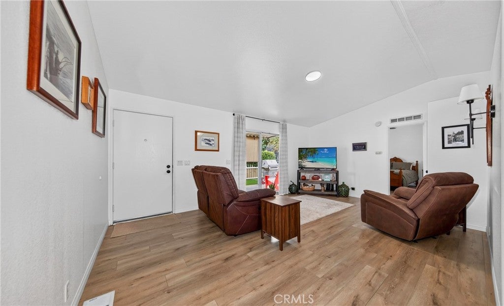 1250 N Kirby Street 194