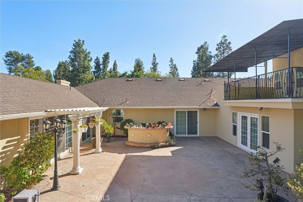 941 Laguna Drive