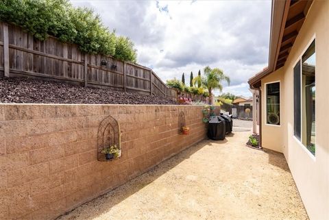 Tiny photo for 204 Victoria Court, Paso Robles, CA 93446 (MLS # NS26077889)