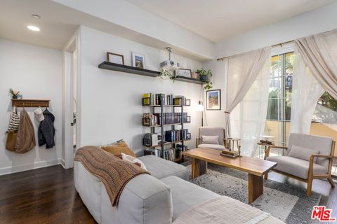 Photo of 130 N Garden Street #1103, Ventura, CA 93001 (MLS # 25627465)