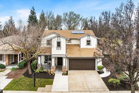 Photo of 740 740 Crocket Dr Dr, Brentwood, CA 94513 (MLS # 41122515)