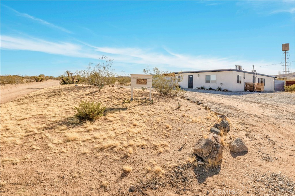 1746 Golden Sands