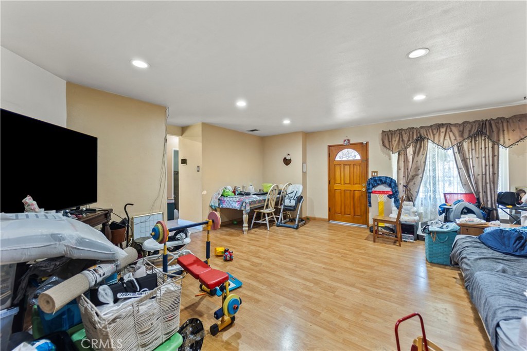 10239 Garfield Avenue