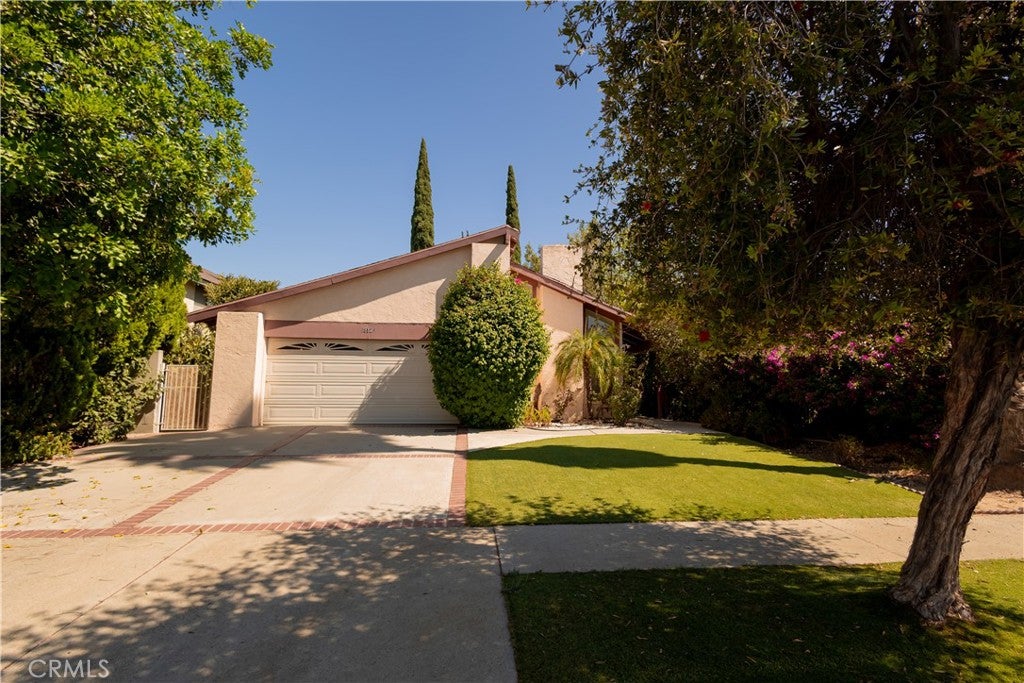 18129 Delano