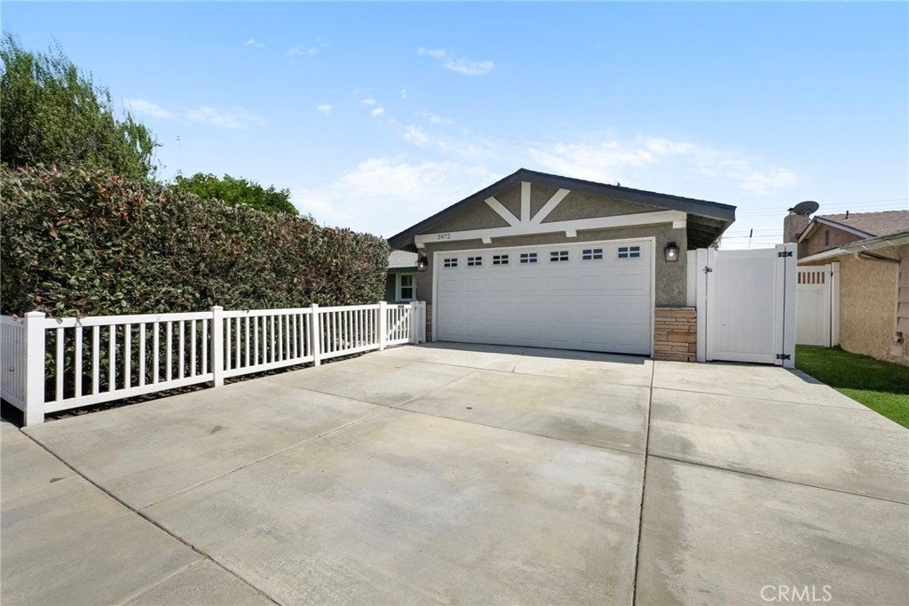 5972 Meadowlark Drive