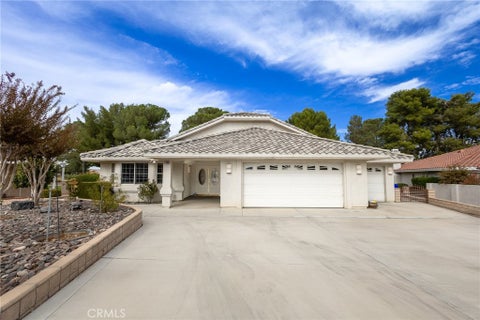 Photo of 27980 Rustic Court, Helendale, CA 92342 (MLS # SR26230123)