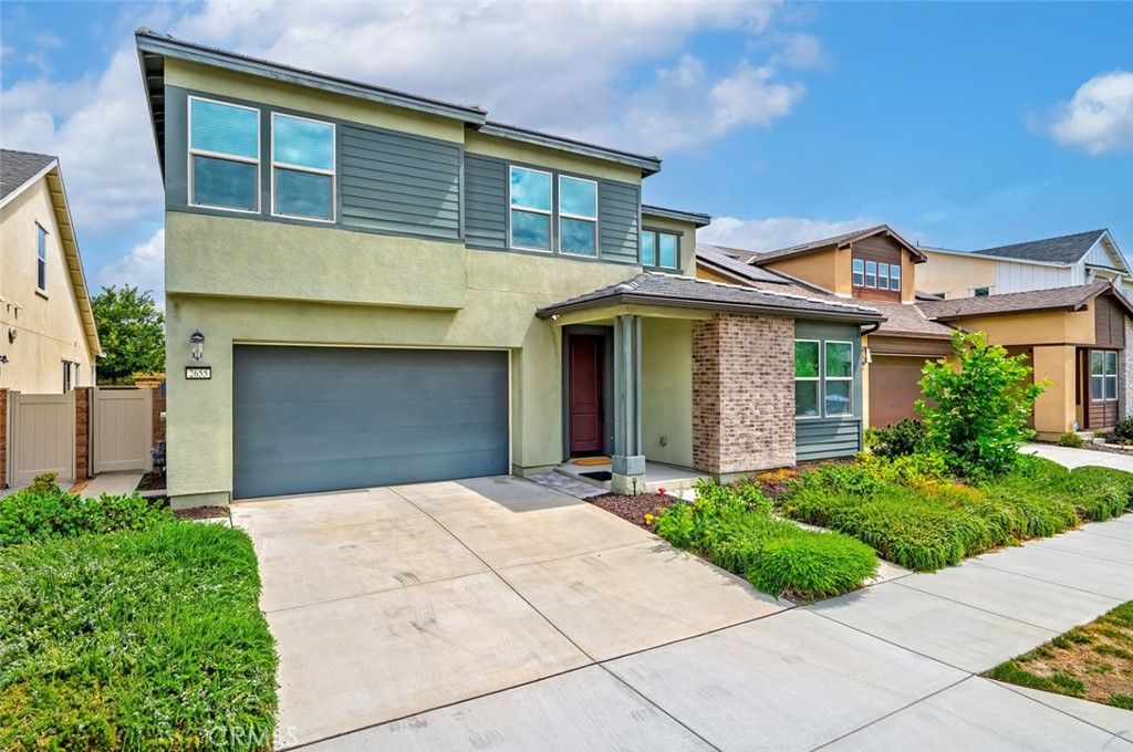 2655 E Penelope Lane
