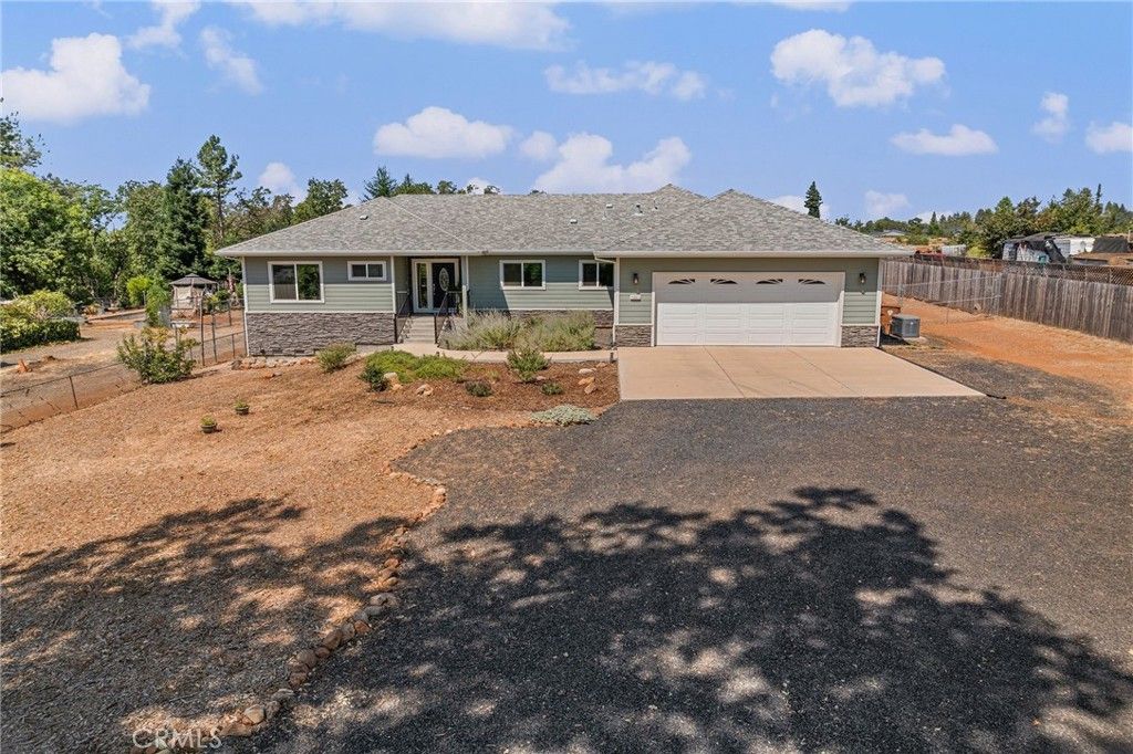 Photo of 5301 Foster Road, Paradise, CA 95969 (MLS # SN25193448)