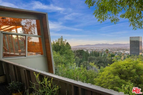 Photo of 3580 Multiview Drive, Los Angeles, CA 90068 (MLS # 26991649)