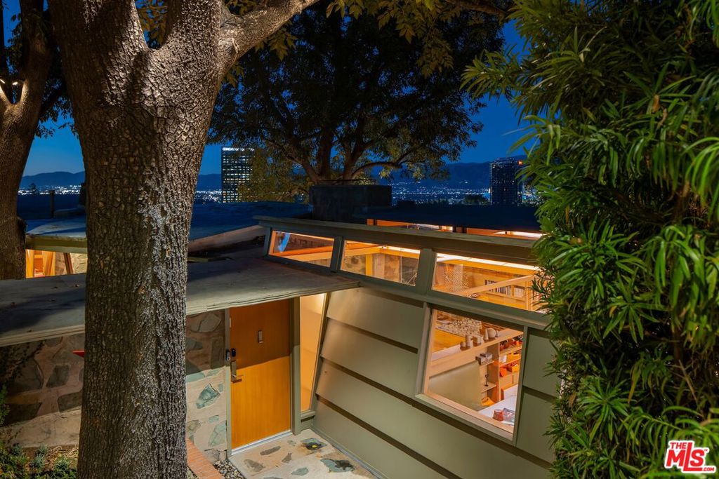3580 Multiview Drive