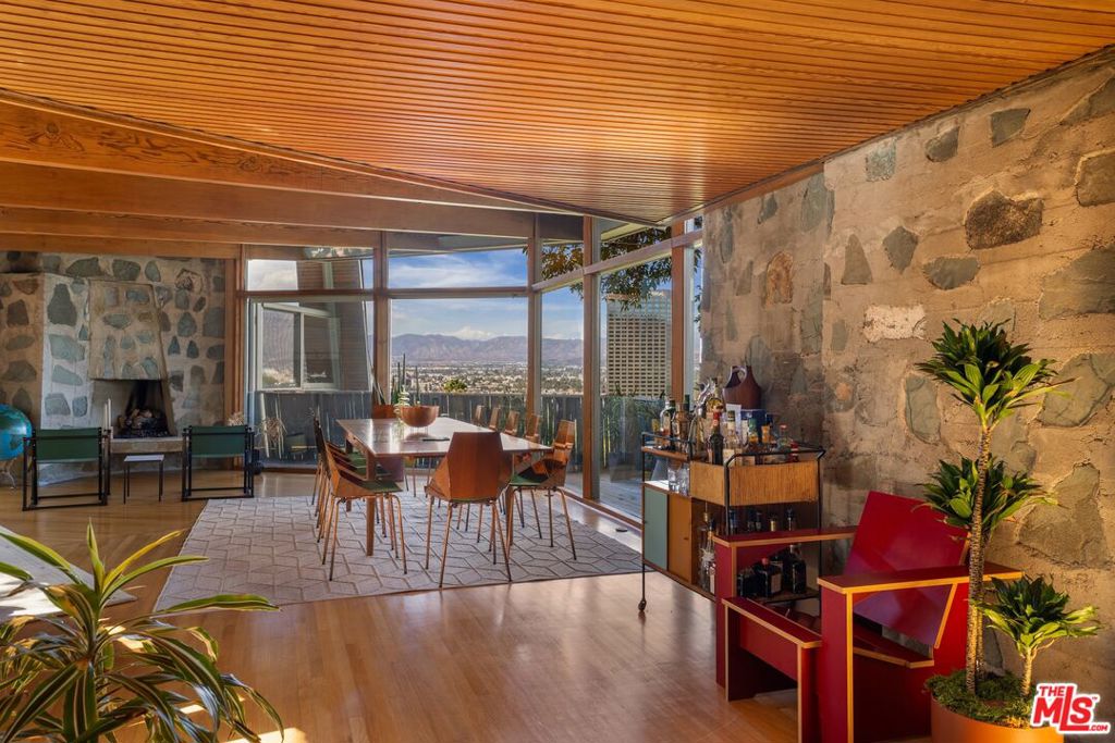 3580 Multiview Drive