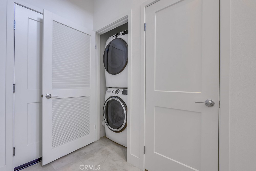 Iron Ridge - Residential