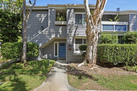 Photo of 19311 Sunray Lane Ln #419, Huntington Beach, CA 92648 (MLS # OC26058563)