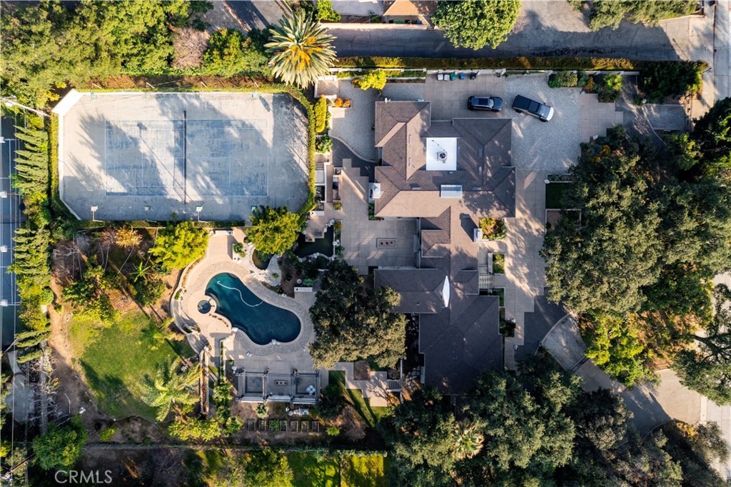 865 W Foothill