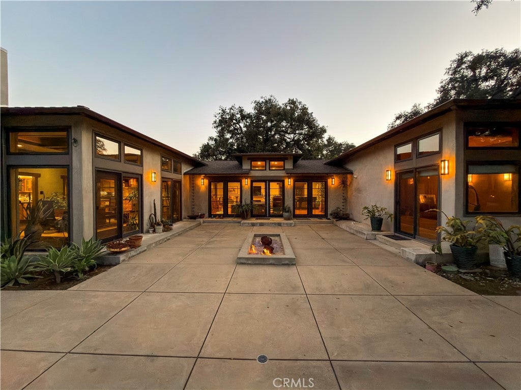 865 W Foothill