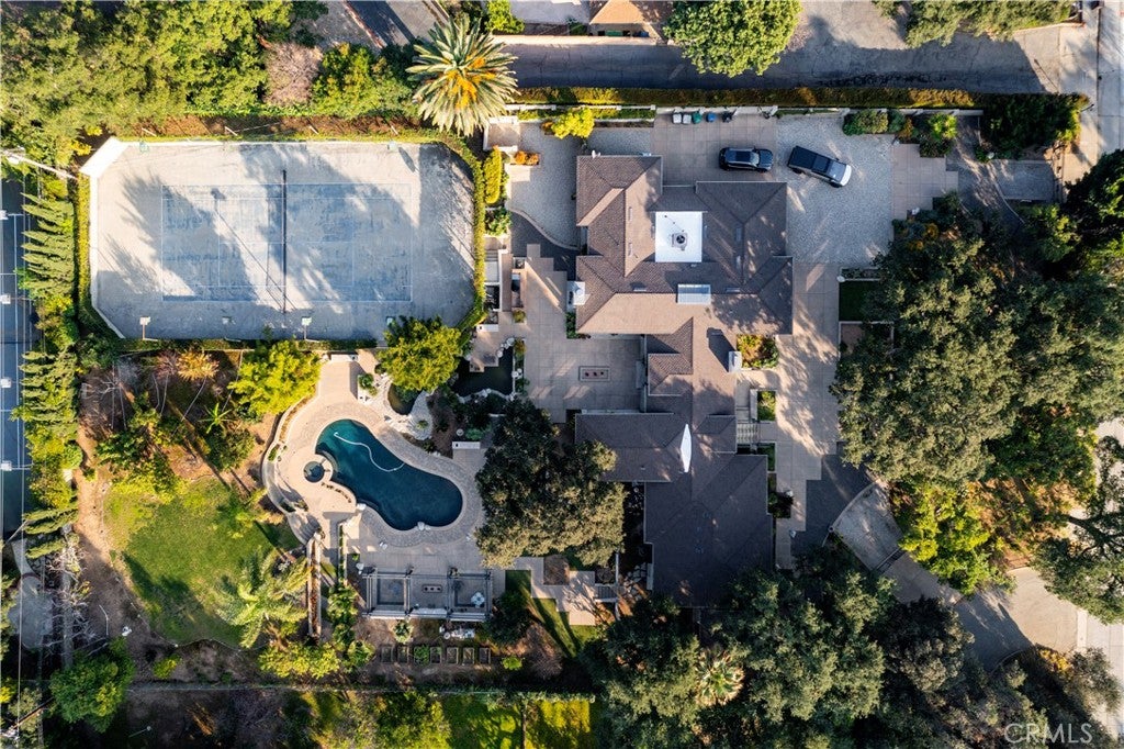 865 W Foothill