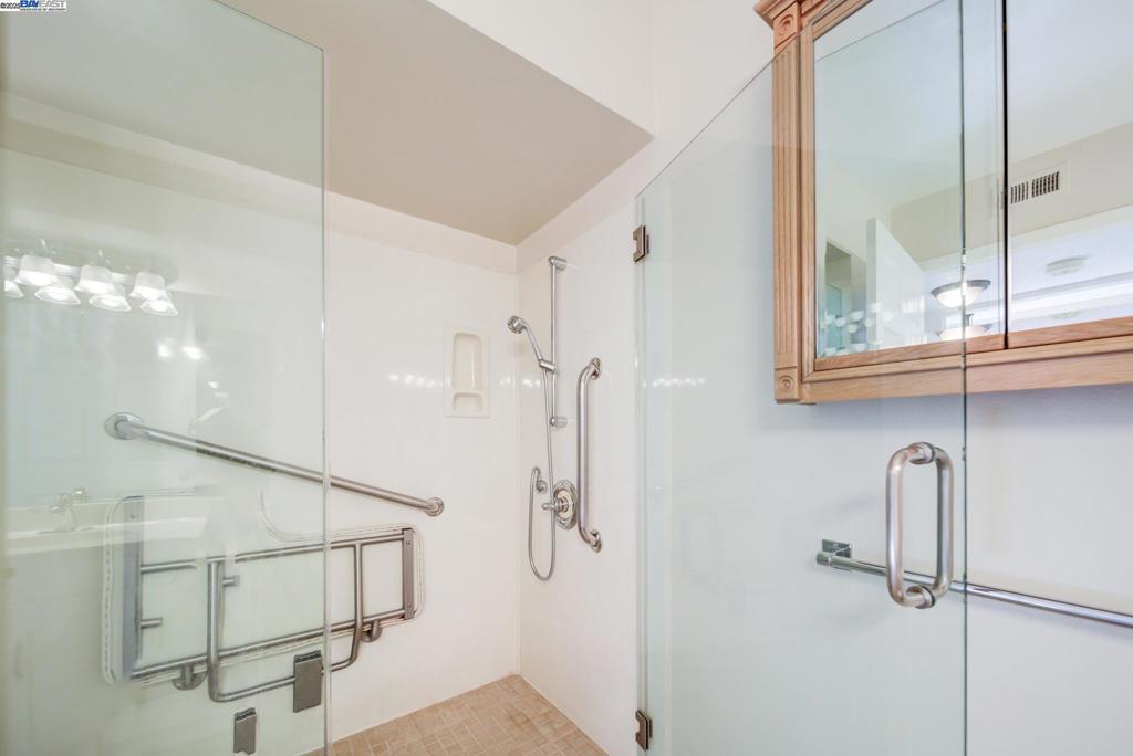 ROSSMOOR - Residential