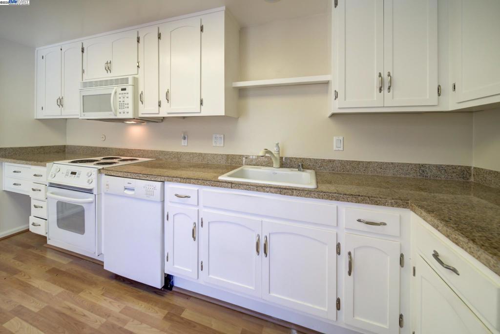 ROSSMOOR - Residential