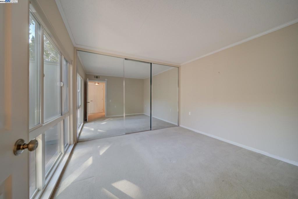 ROSSMOOR - Residential