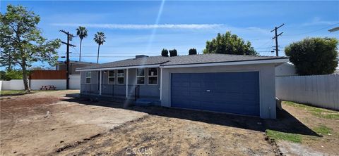 Photo of 6415 Charlesworth Avenue, North Hollywood, CA 91606 (MLS # IV26076495)