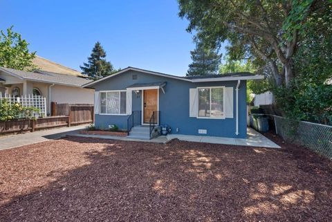 Photo of 27 Duarte Avenue, Fremont, CA 94536 (MLS # ML82045385)
