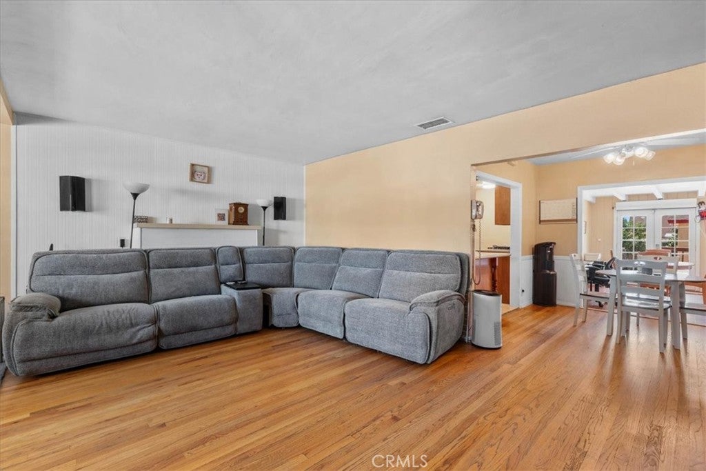 829 W Berkeley Court