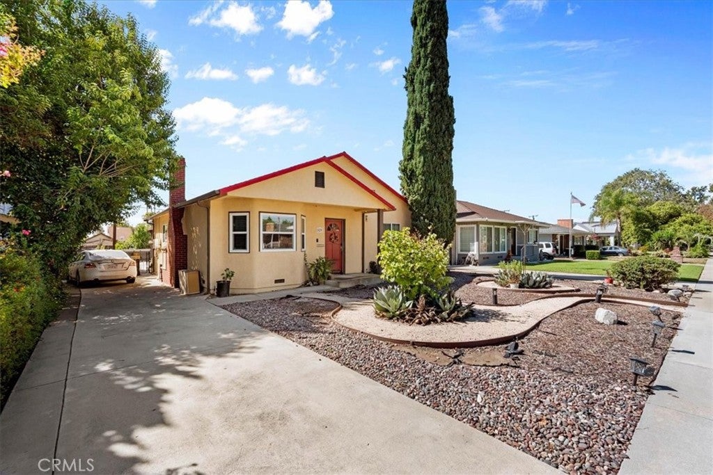 829 W Berkeley Court