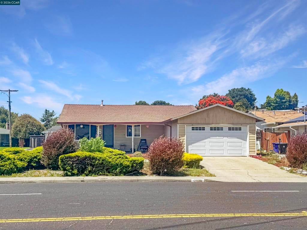 2838 Tara Hills Dr DR