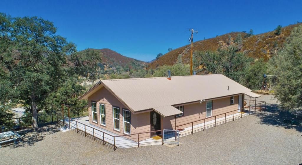 Photo of 20505 Coalinga Road, Paicines, CA 95043 (MLS # ML82025401)