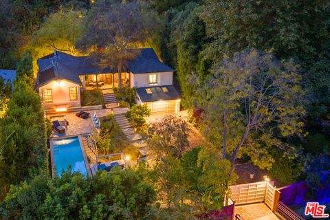 Photo of 1853 Nichols Canyon Road, Los Angeles, CA 90046 (MLS # 25612939) Photo of 1853 Nichols Canyon Road, Los Angeles, CA 90046 (MLS # 25612939)